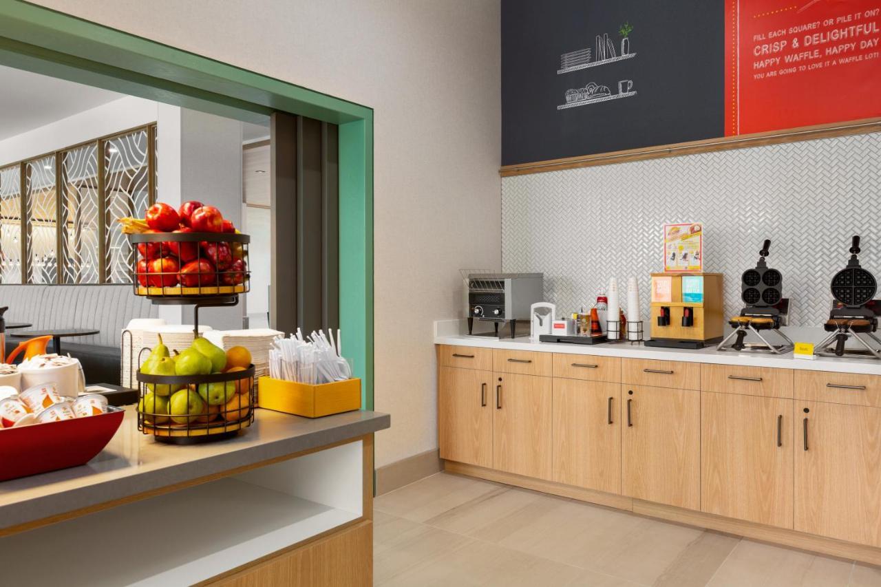 Hampton Inn & Suites San Mateo-San Francisco Airport Экстерьер фото